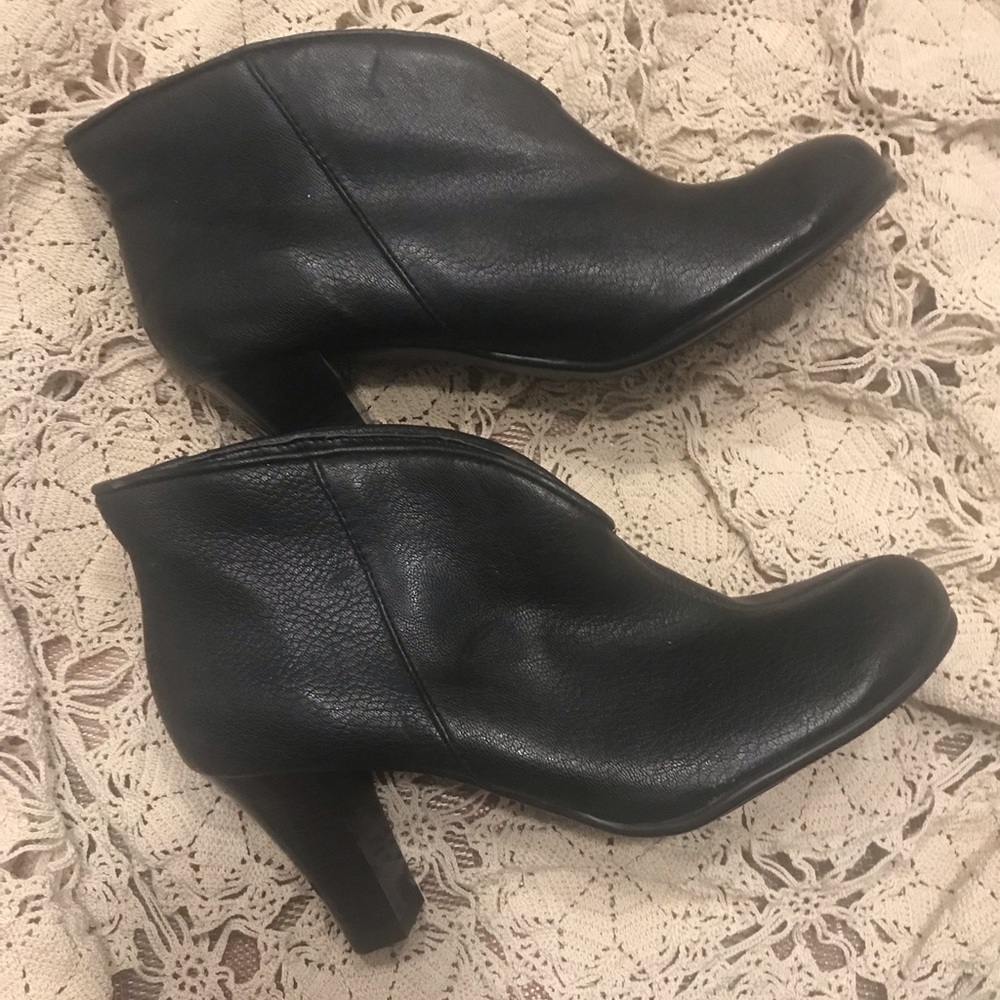 A2 Aerosoles Black Boots - Size 6.5